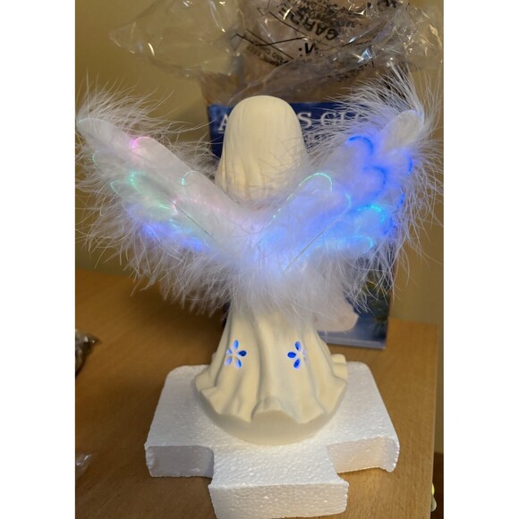 Angel's Glow Illuminated Sculpture Angel w/Wings-Christmas- Colorful -NIB- - Picture 7 of 10